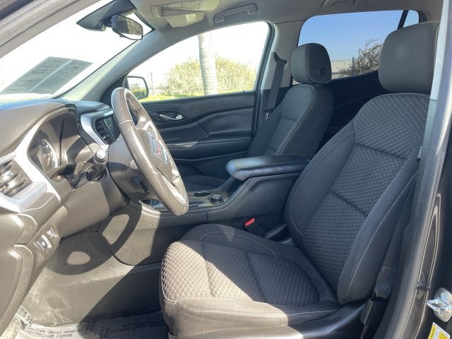 2017 GMC Acadia SLE-2