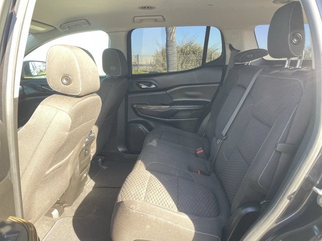 2017 GMC Acadia SLE-2