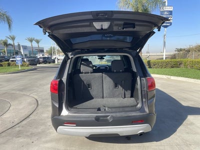 2017 GMC Acadia SLE-2