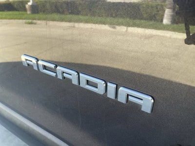 2017 GMC Acadia SLE-2