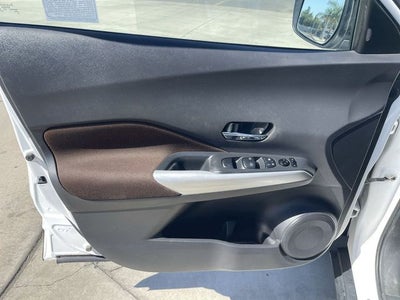 2019 Nissan Kicks SR