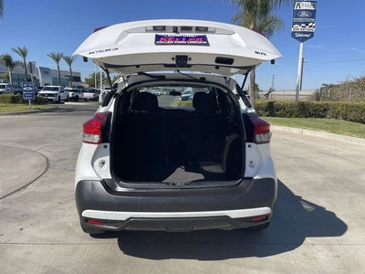 2019 Nissan Kicks SR