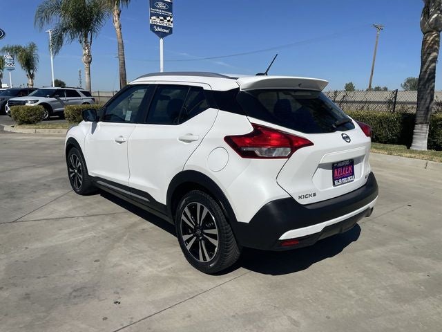 2019 Nissan Kicks SR