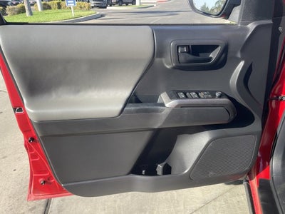 2022 Toyota Tacoma SR5 V6