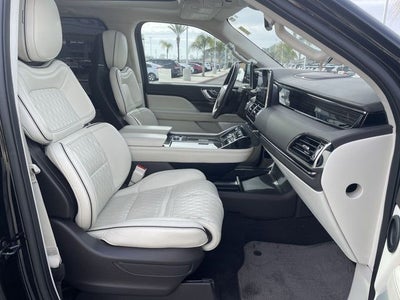 2021 Lincoln Navigator Black Label