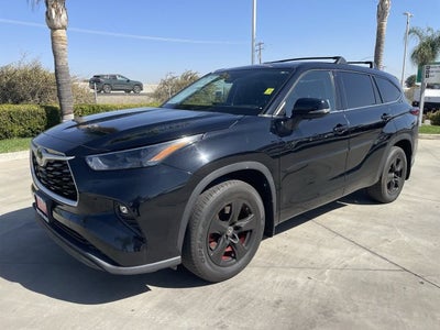 2022 Toyota Highlander LE