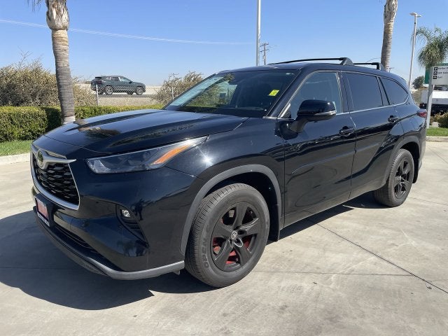 2022 Toyota Highlander LE