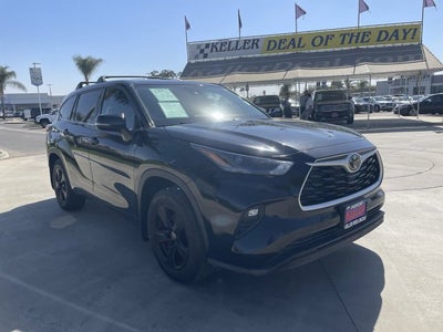 2022 Toyota Highlander LE