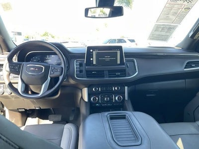 2022 GMC Yukon XL SLT