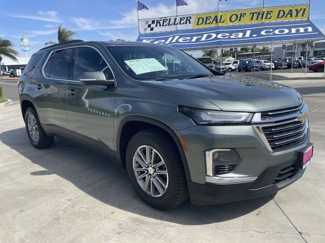 2023 Chevrolet Traverse LT Leather