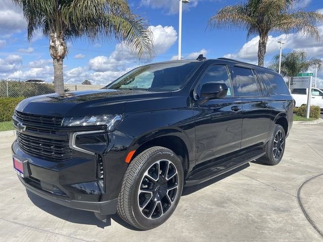 2024 Chevrolet Suburban RST