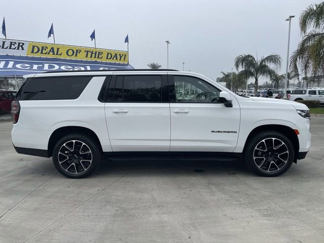 2023 Chevrolet Suburban RST