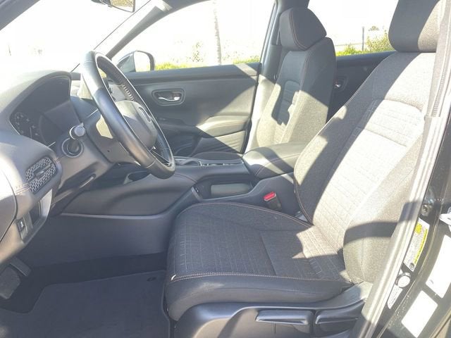 2025 Honda HR-V 2WD Sport