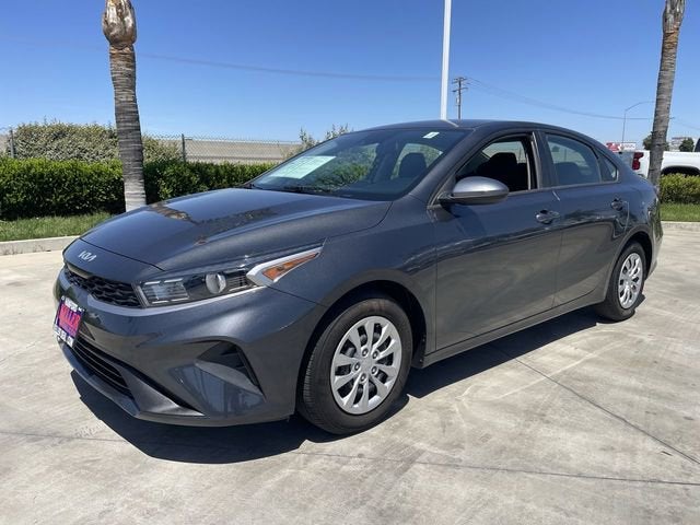 2024 Kia Forte LX AT's photo