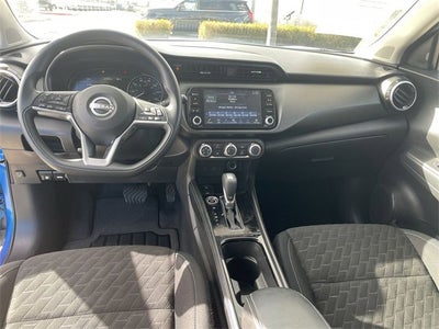 2024 Nissan Kicks SV Xtronic CVT