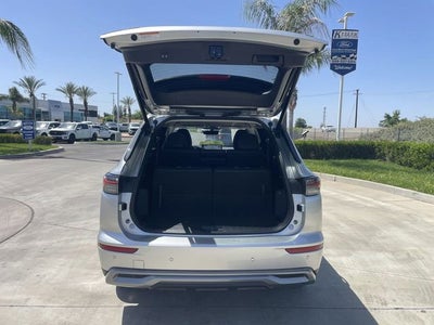 2025 Mitsubishi Outlander SE