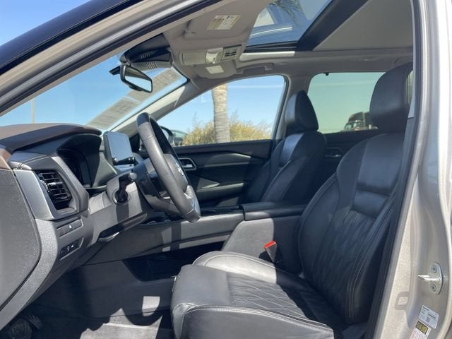 2023 Nissan Rogue Platinum FWD