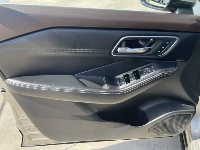 2023 Nissan Rogue Platinum FWD