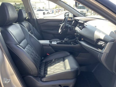 2023 Nissan Rogue Platinum FWD