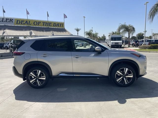 2023 Nissan Rogue Platinum FWD