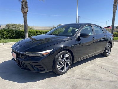 2025 Hyundai Elantra SEL Sport