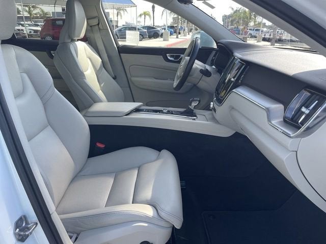 2019 Volvo XC60 T5 Momentum