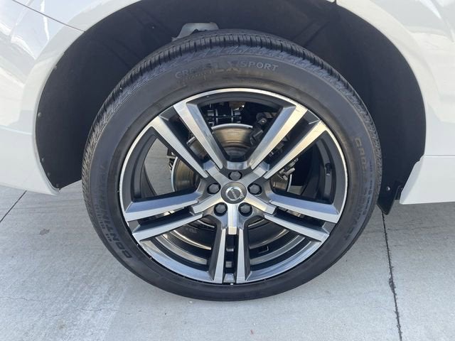 2019 Volvo XC60 T5 Momentum