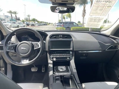 2019 Jaguar F-PACE 20d R-Sport