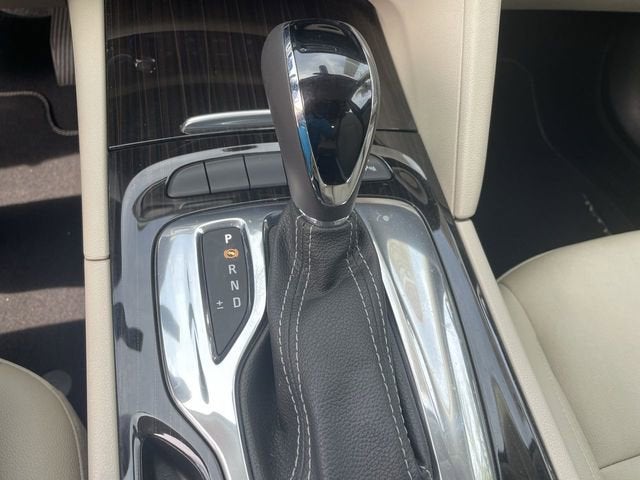 2019 Buick Regal TourX Essence