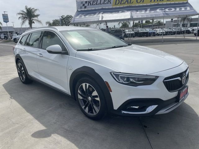 2019 Buick Regal TourX Essence