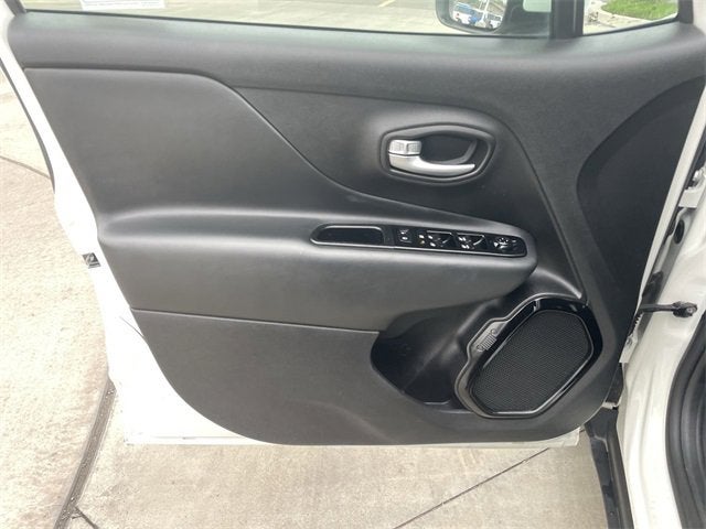 2020 Jeep Renegade Altitude FWD